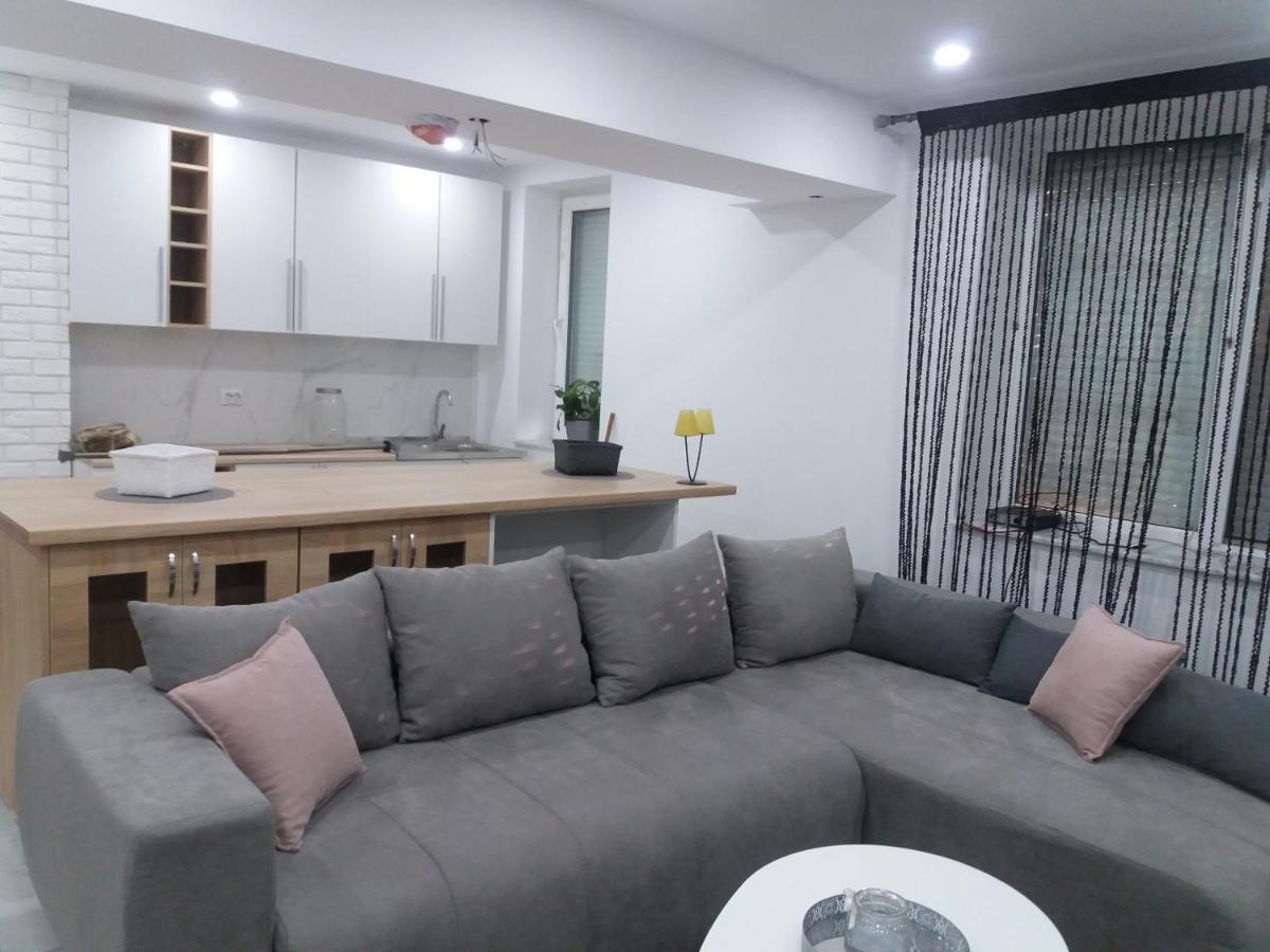 Apart Eric Apartment Calafat Ngoại thất bức ảnh